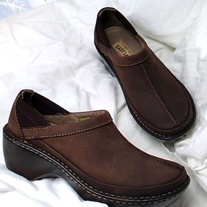 Women's Eastland brown leather shoes size 7.5